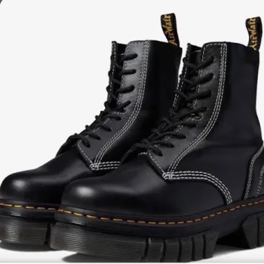 Dr. Martens Audrick  8I Quilted Lux Smooth Black Leather Lady’s Bo… - Picture 5 of 12